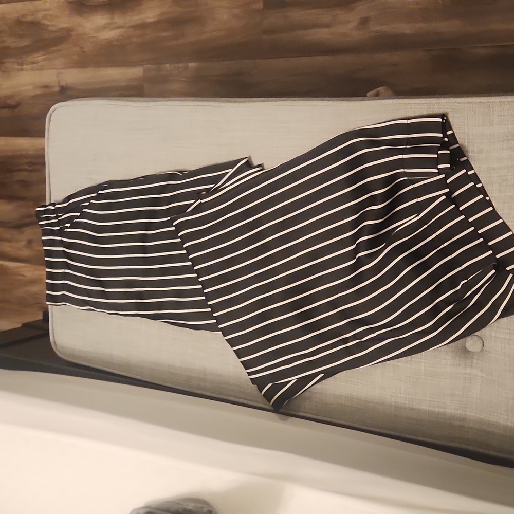 Kenneth Cole black and white stripped pants with  pockets